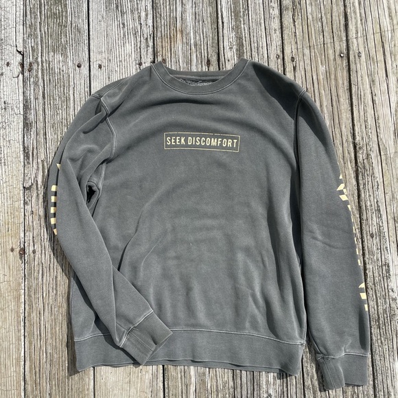 New Seek Discomfort Crew Neck Sweater Sweatshirt - Picture 2 of 2